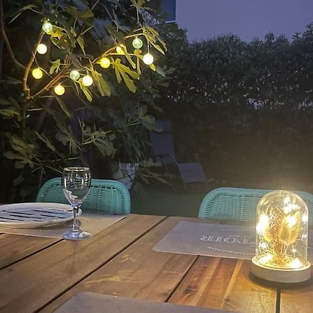 Tres Bel Appartement Contemporain Et Calme Fréjus Extérieur photo