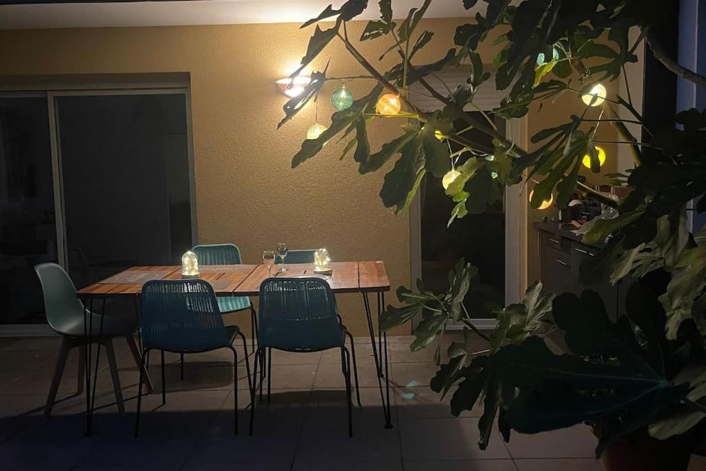 Tres Bel Appartement Contemporain Et Calme Fréjus Extérieur photo