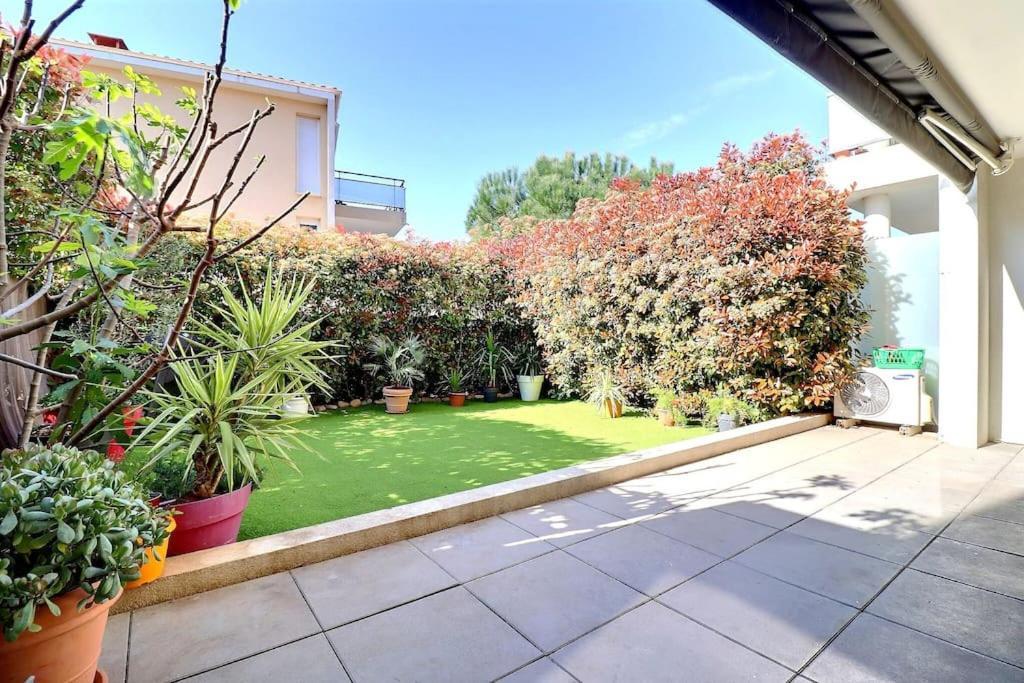 Tres Bel Appartement Contemporain Et Calme Fréjus Extérieur photo