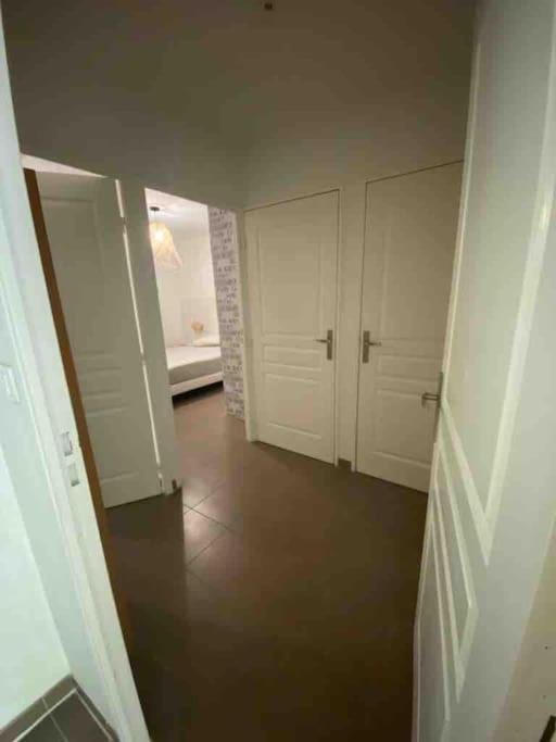 Tres Bel Appartement Contemporain Et Calme Fréjus Extérieur photo