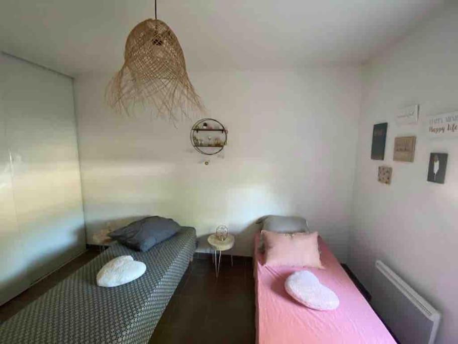 Tres Bel Appartement Contemporain Et Calme Fréjus Extérieur photo